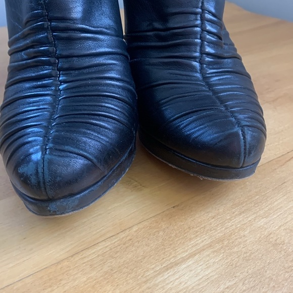Prada Black Leather Full Coverage Bootie Pumps IT38.5 US8.5 Ruched GUC Platform - Picture 2 of 14